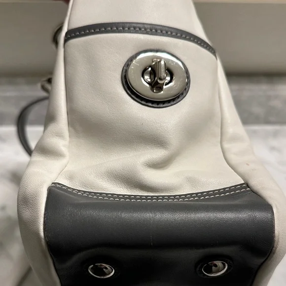 Coach Two-Tone Cream and Gray Shoulder Bag - Picture 6 of 8